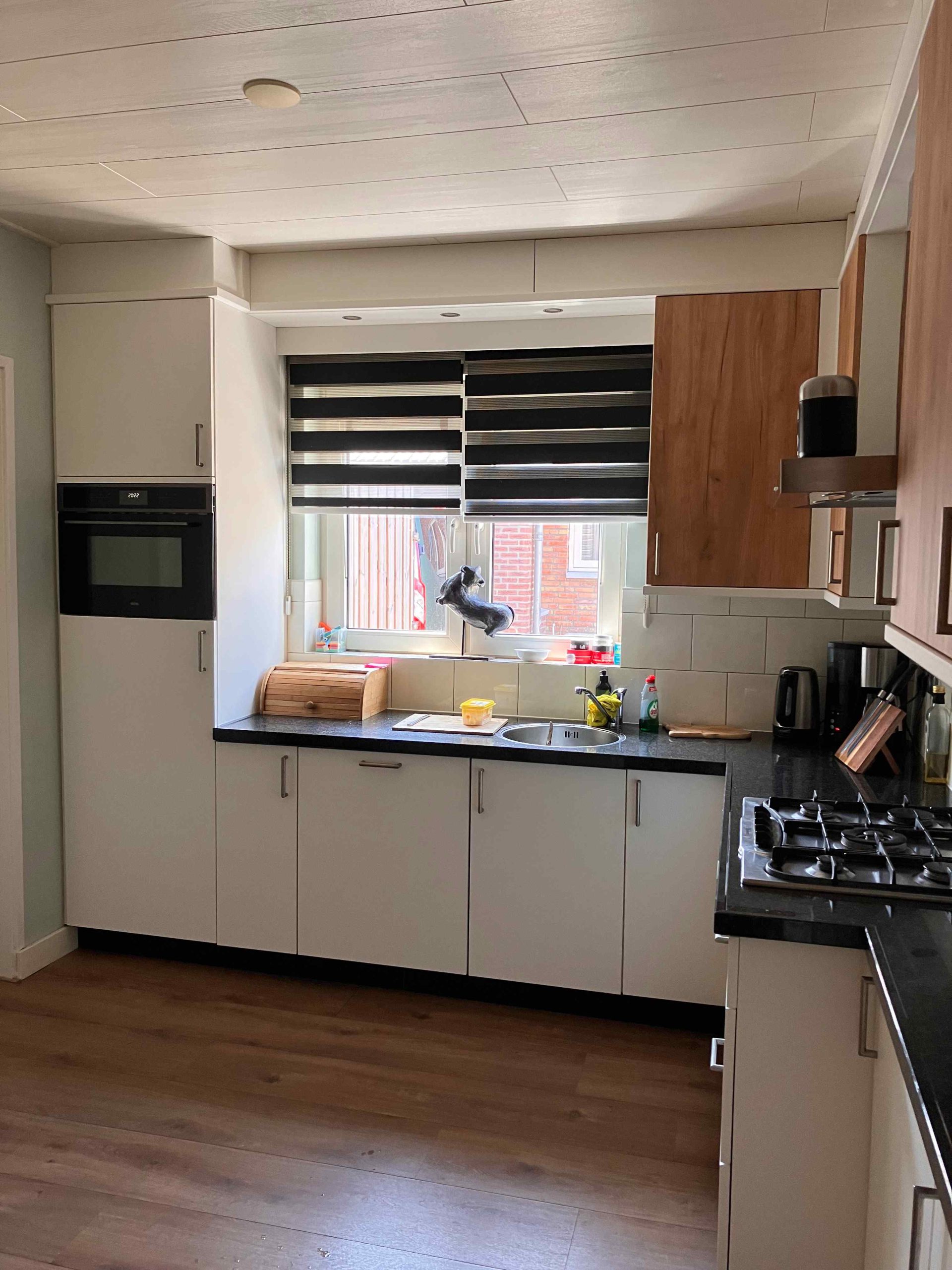Keukenkleuren combineren met houtlook: na de renovatie