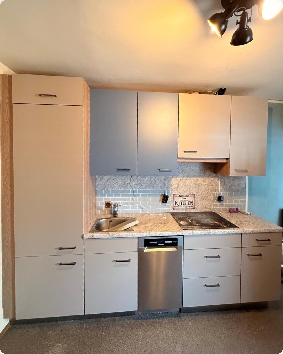 Na: Instagram-post van Kitchen Perfect: 𝐄𝐞𝐧 𝐤𝐞𝐮𝐤𝐞𝐧 𝐦𝐞𝐭 𝐧𝐞́𝐭 𝐝𝐚𝐭 𝐛𝐞𝐞𝐭𝐣𝐞 𝐞𝐱𝐭𝐫𝐚! 🙌🏼