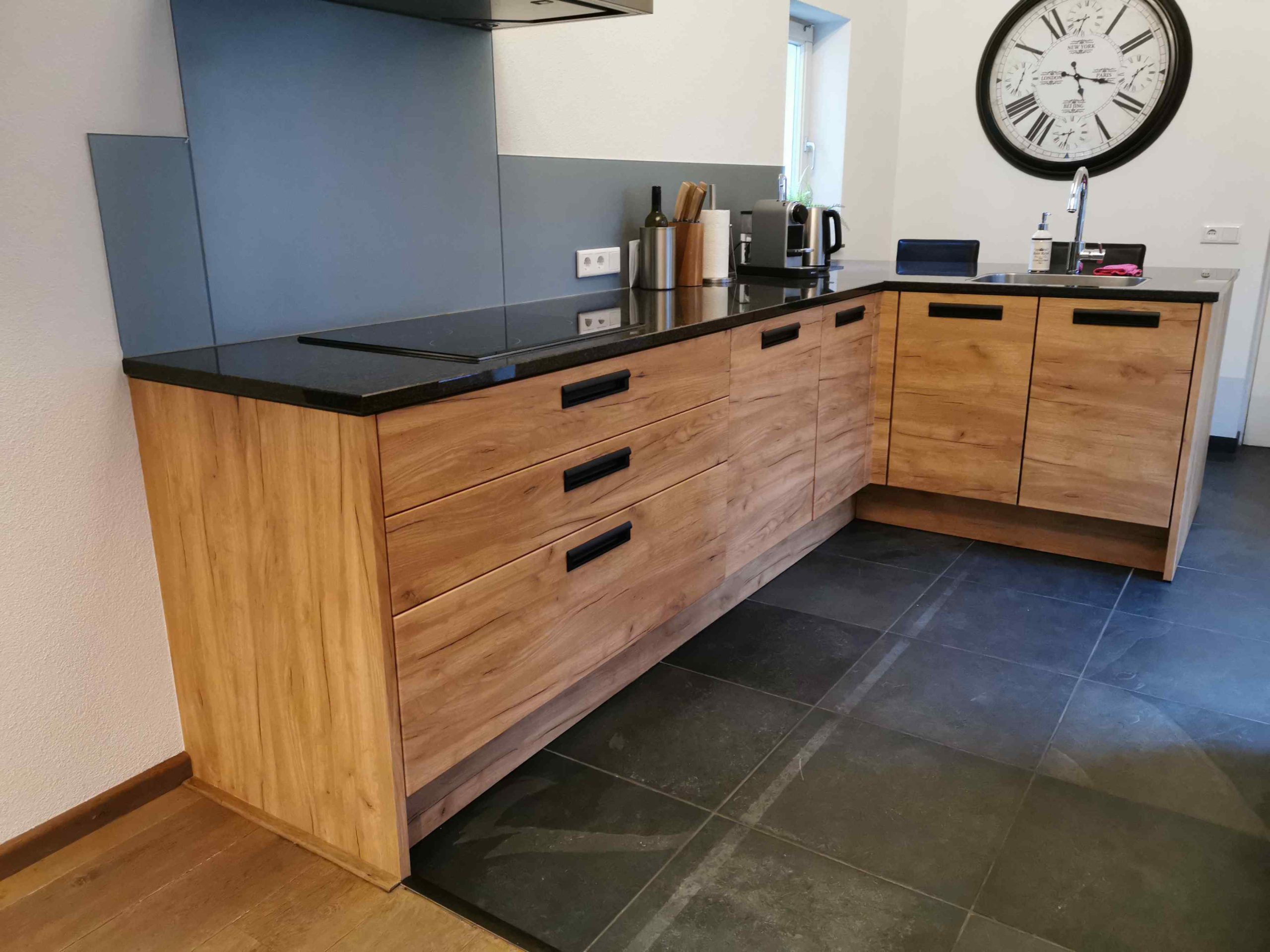 Keuken wrappen als kostenbesparing in Geleen: na de renovatie