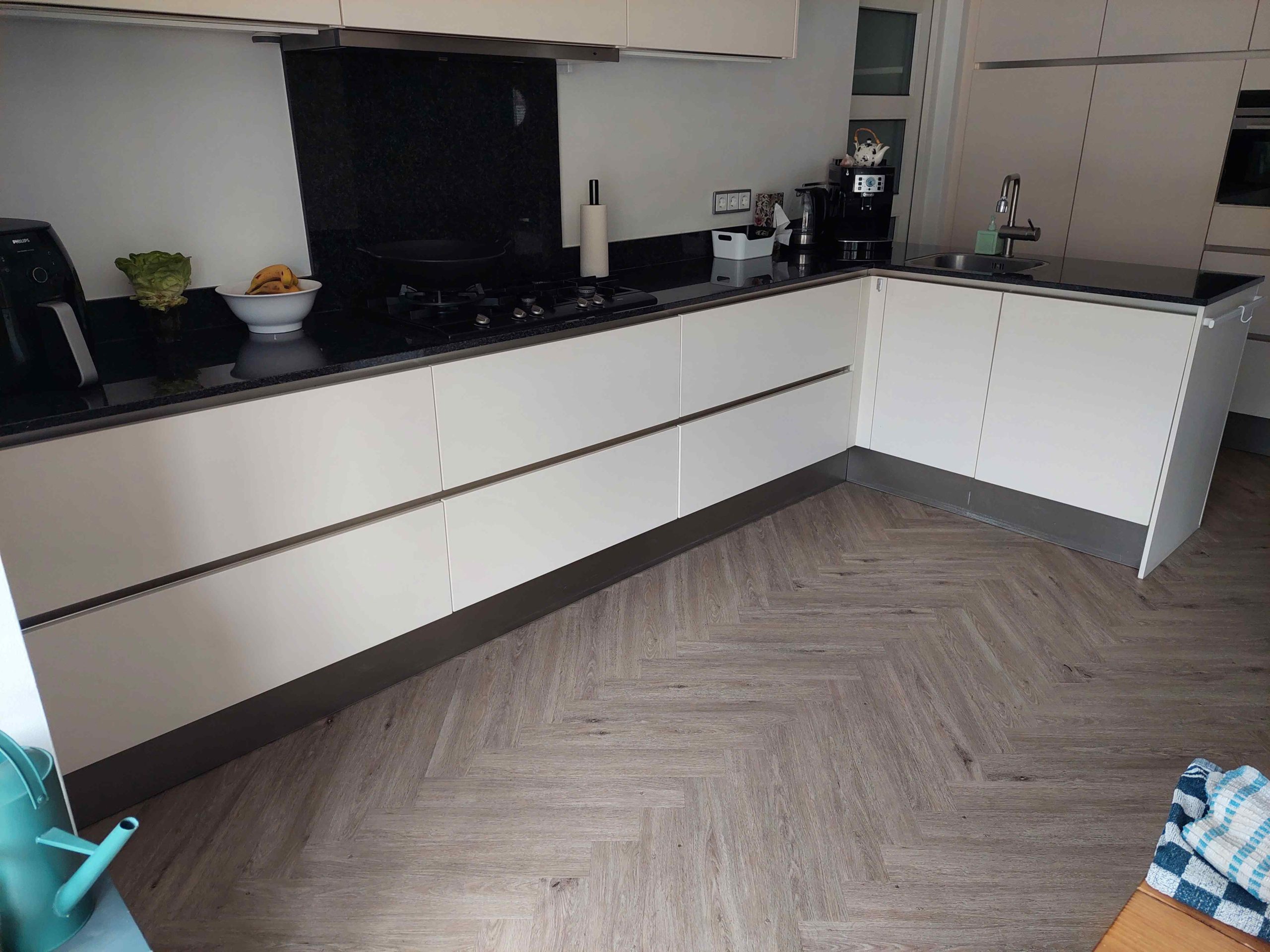 Voor: Keukenwrap combineren met andere ruimtes: de keuken vóór de renovatie
