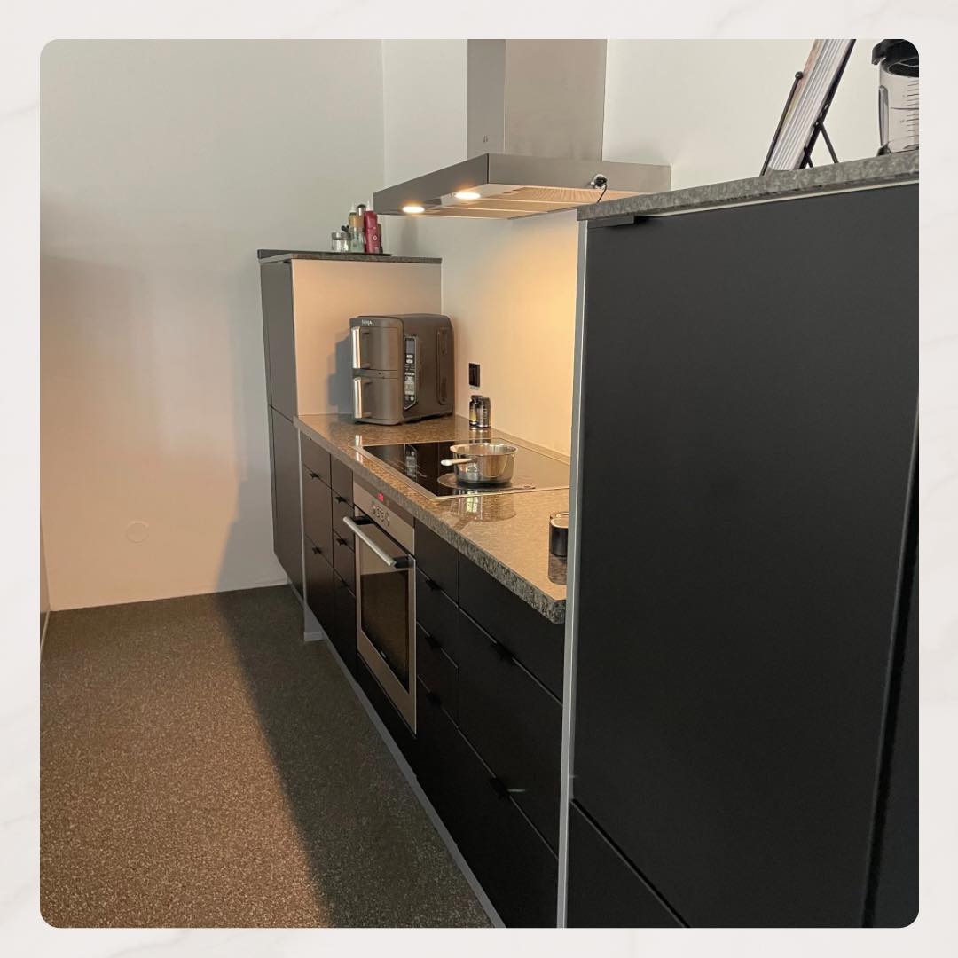Voor: Instagram-post van Kitchen Perfect: 𝐍𝐢𝐞𝐮𝐰𝐞 𝐭𝐫𝐚𝐧𝐬𝐟𝐨𝐫𝐦𝐚𝐭𝐢𝐞😍